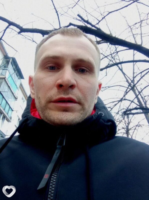 Игорь, 27, Череповце — анкета №1587580