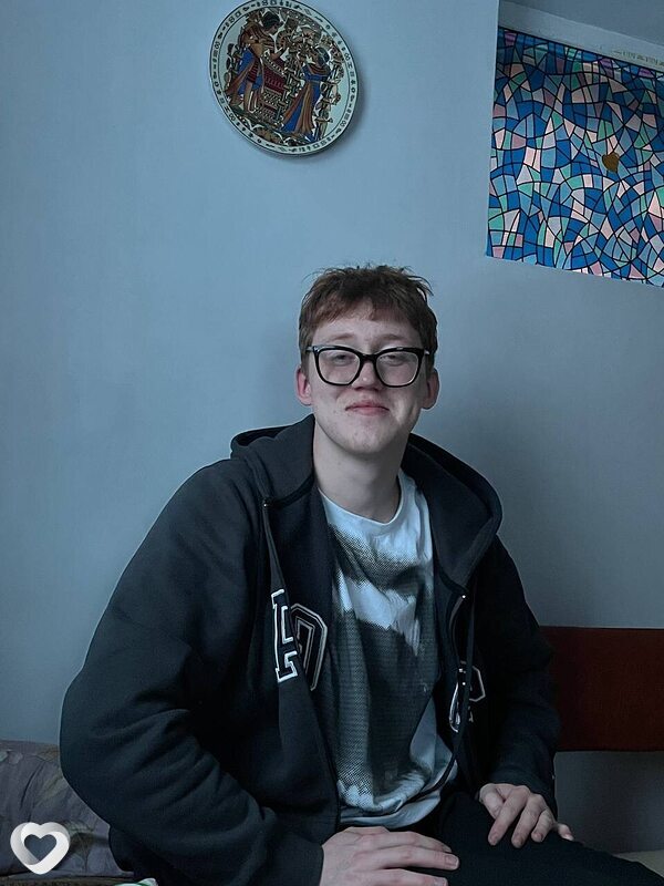 Кирилл, 21, Первоуральске — анкета №2097646