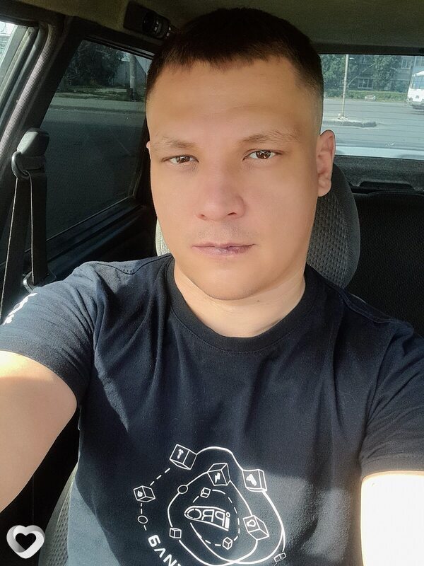 Олег, 32, Энгельсе — анкета №1587981