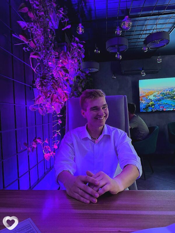 Иван, 23, Саратове — анкета №1588217