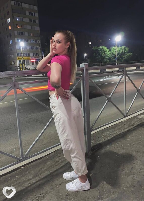 Карина, 23, Москве — анкета №1590529