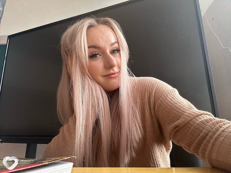 Арина, 22, Севастополе — анкета №1591125