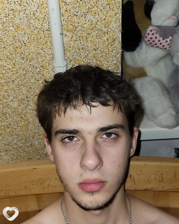 Данило, 20, Киеве — анкета №1592011