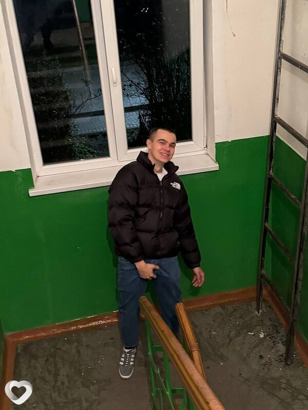 Вася, 20, Калининграде — анкета №1592291