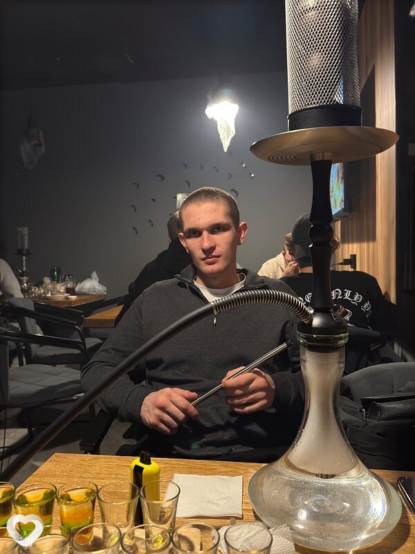 Демид, 20, Тосно — анкета №1592386