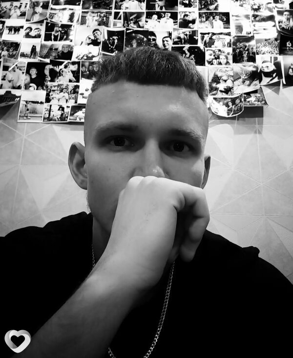 Денис, 21, Речице — анкета №1594428
