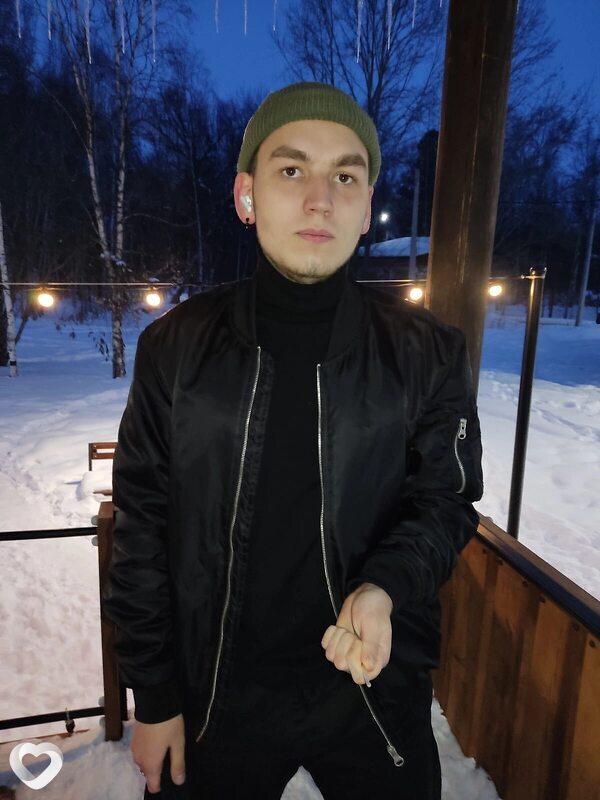 Александр, 20, Москве — анкета №1594351
