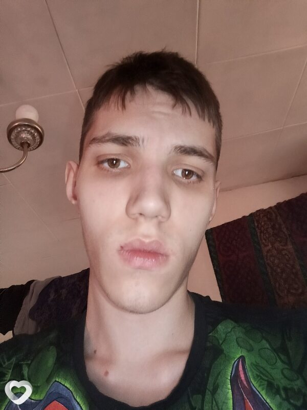 Илья, 20, Красноярске — анкета №1595997