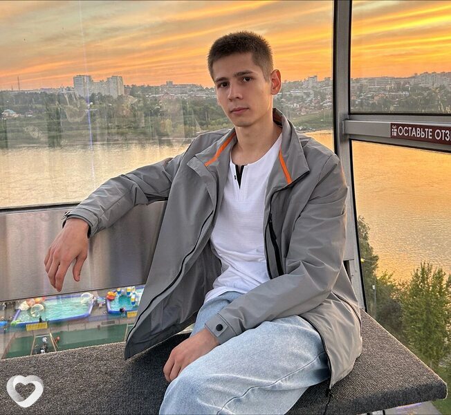 Алекс, 25, Иркутске — анкета №1596144