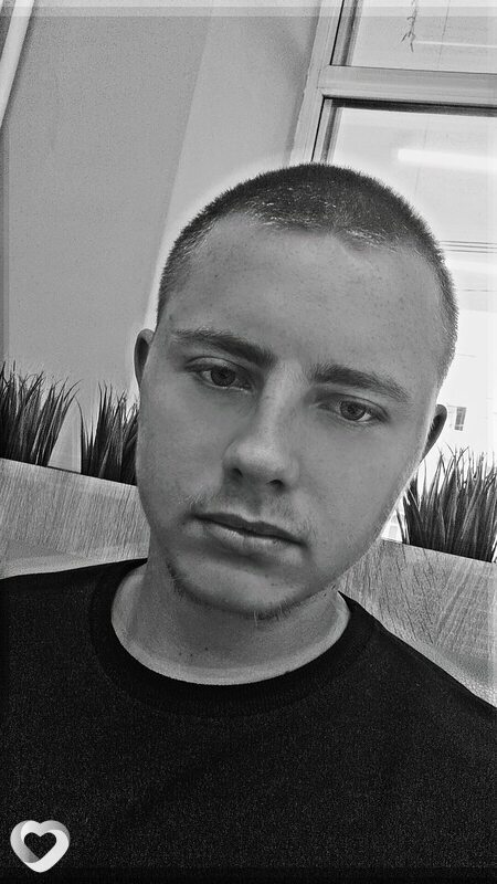 Кирилл, 19, Ленинске-Кузнецком — анкета №1596429