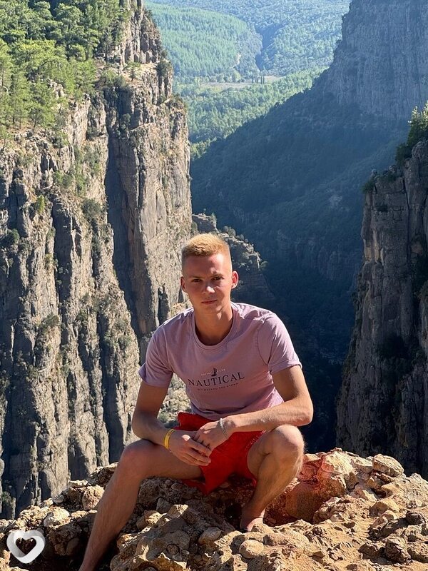 Евгений, 24, Воронеже — анкета №1596361