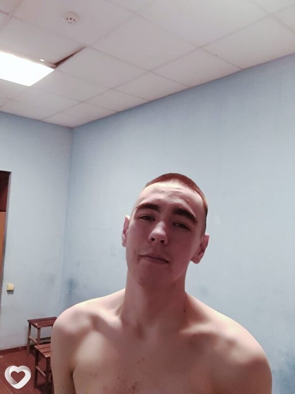 Александр, 21, Иркутске — анкета №1598063
