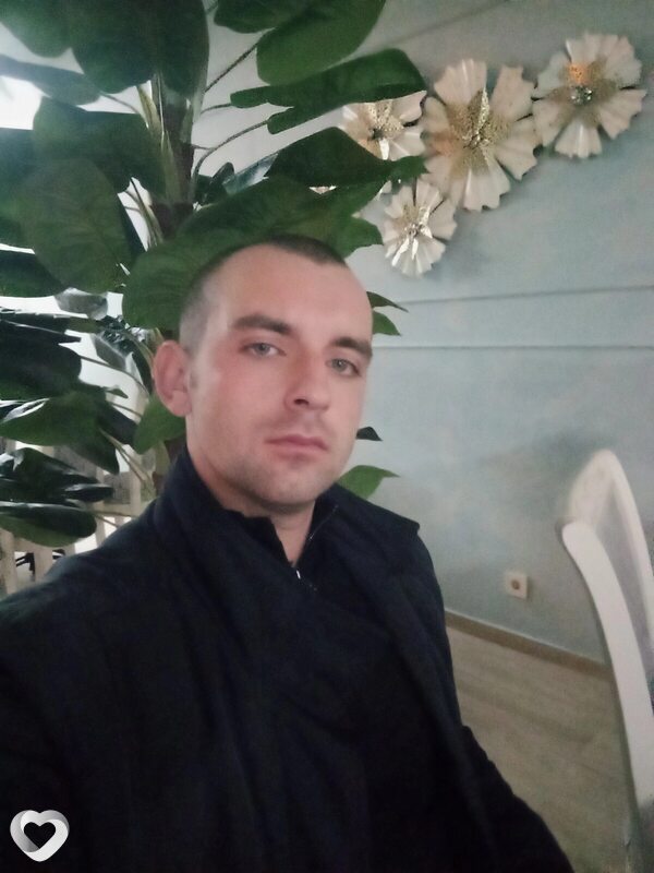 Юрий, 28, Саратове — анкета №1601080
