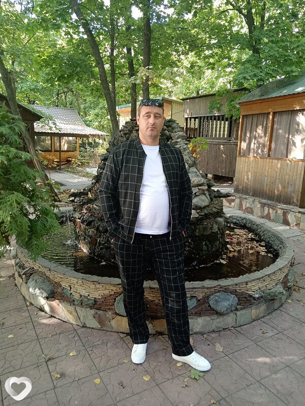 Анатолий, 40, Саратове — анкета №1601081