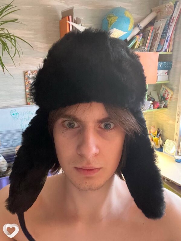 Кирилл, 19, Архангельске — анкета №1601098
