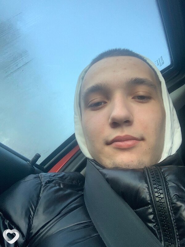 Артем, 21, Казани — анкета №1601528