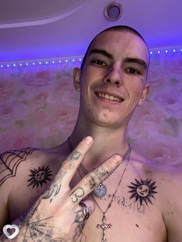 Данил, 21, Омске — анкета №1601588