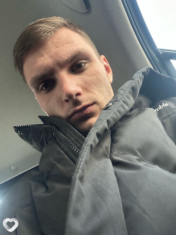 Артем, 25, Москве — анкета №1602834