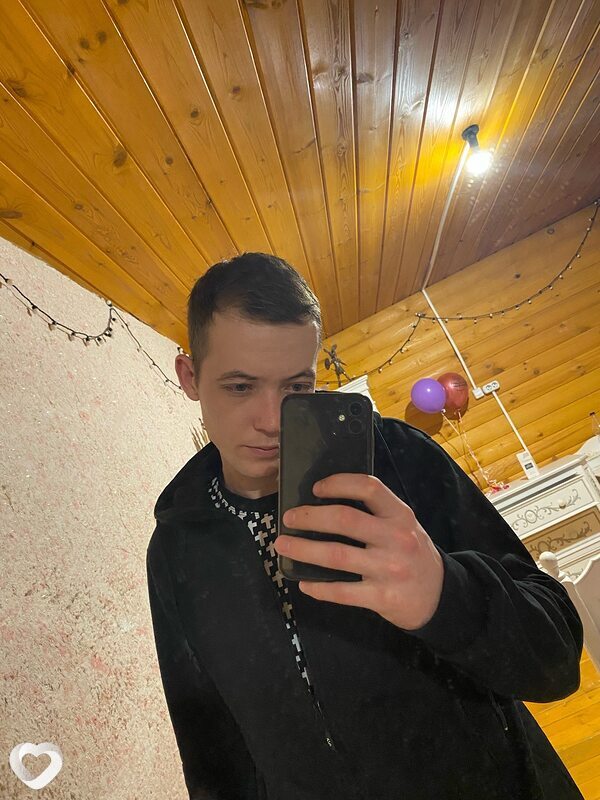 Максим, 25, Бийске — анкета №1602729