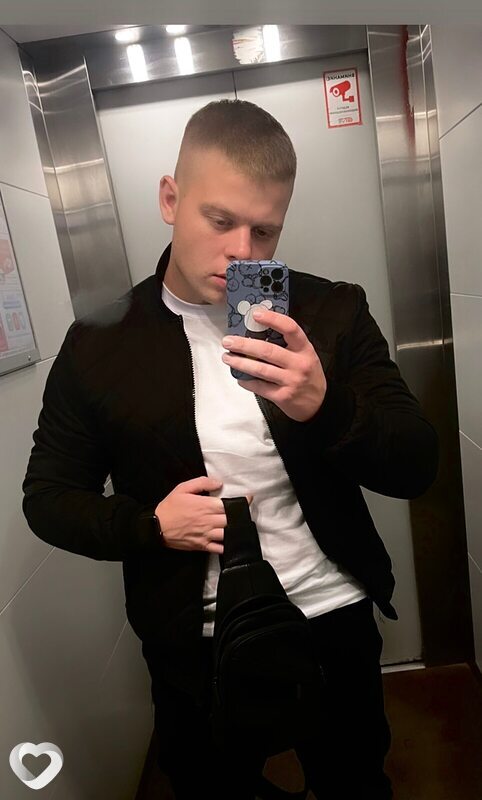 Артём, 27, Омске — анкета №1602790
