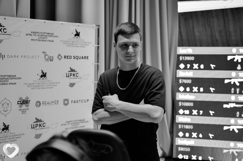 Олег, 24, Москве — анкета №1602904