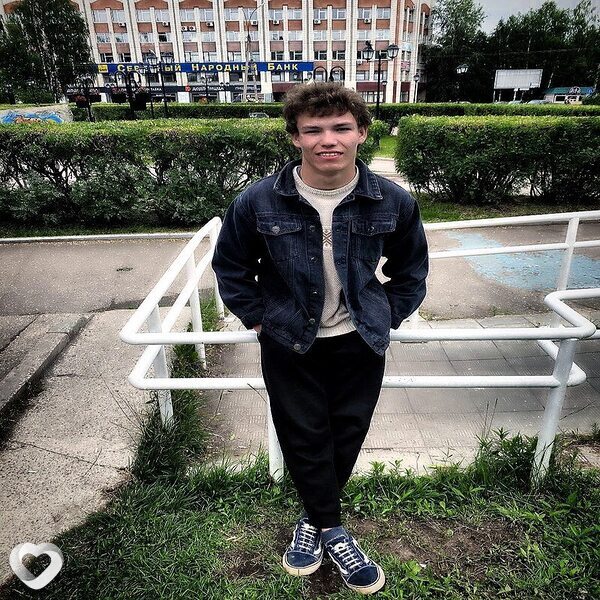 Александр, 20, Москве — анкета №1603400