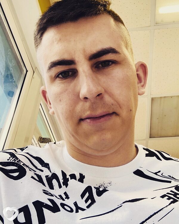 Евген, 28, Барнауле — анкета №1603893