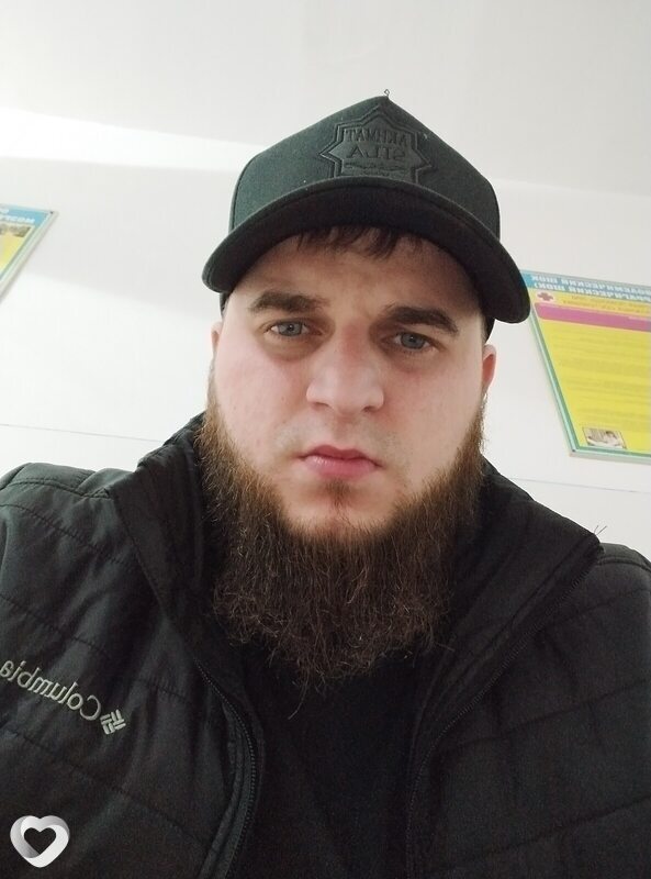 Максим, 30, Кингисеппе — анкета №1604447