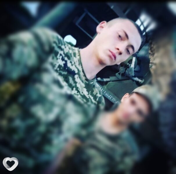 Артём, 27, Александрии — анкета №1604476