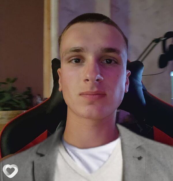 Артём, 23, Севастополе — анкета №1605249