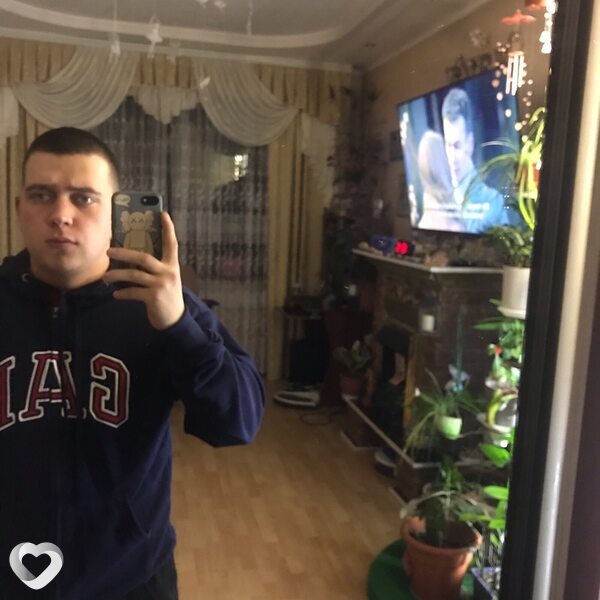 Илья, 22, Кемерове — анкета №1605071