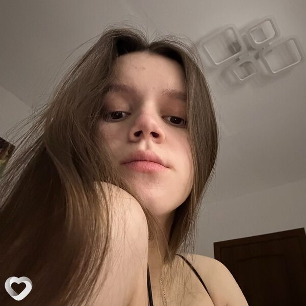 Аня, 21, Тюмени — анкета №1605118