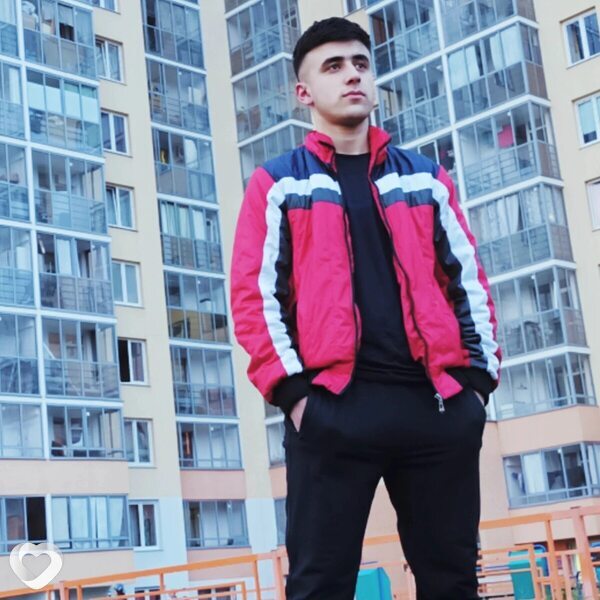 Исфандиёр, 20, Екатеринбурге — анкета №1606112