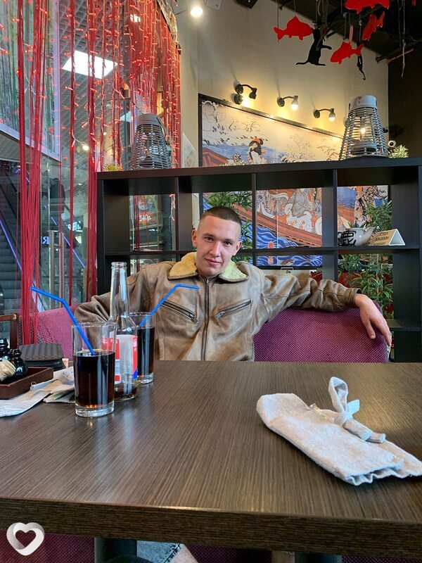 Олежа, 23, Новороссийске — анкета №1606779