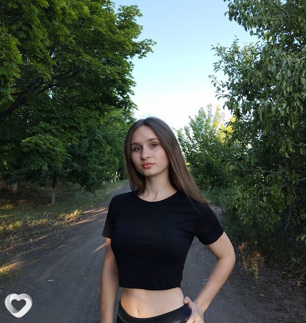 Надежда, 21, Ростове-на-Дону — анкета №1607810