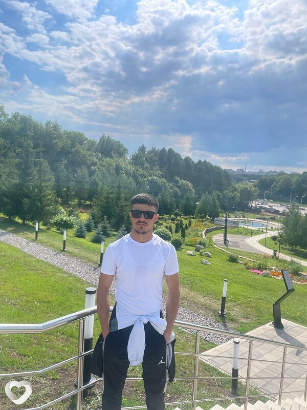Артур, 25, Екатеринбурге — анкета №1609012
