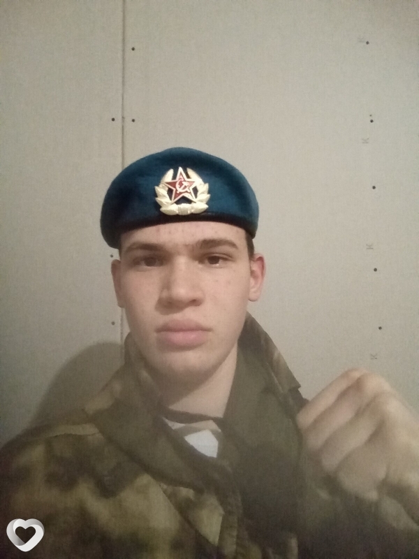 Кирилл, 19, Верхней Пышме — анкета №1609868