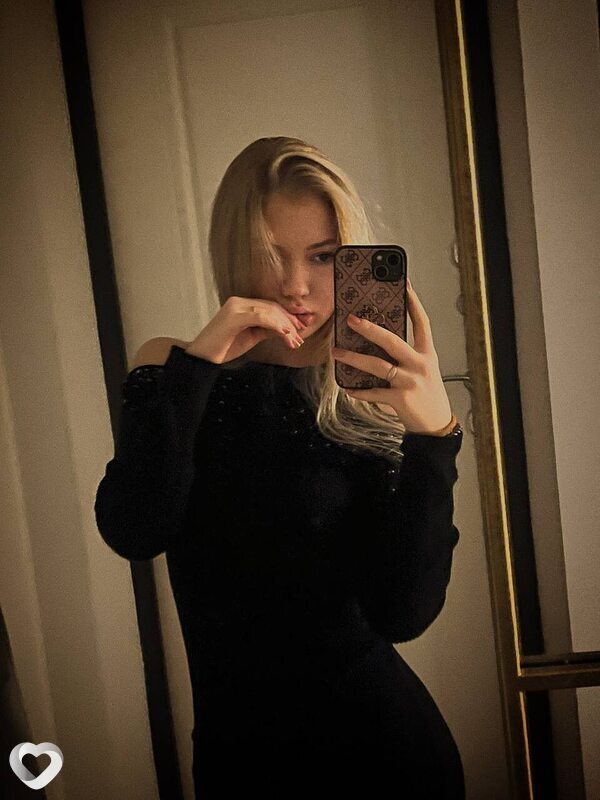Алина, 25, Санкт-Петербурге — анкета №1610445