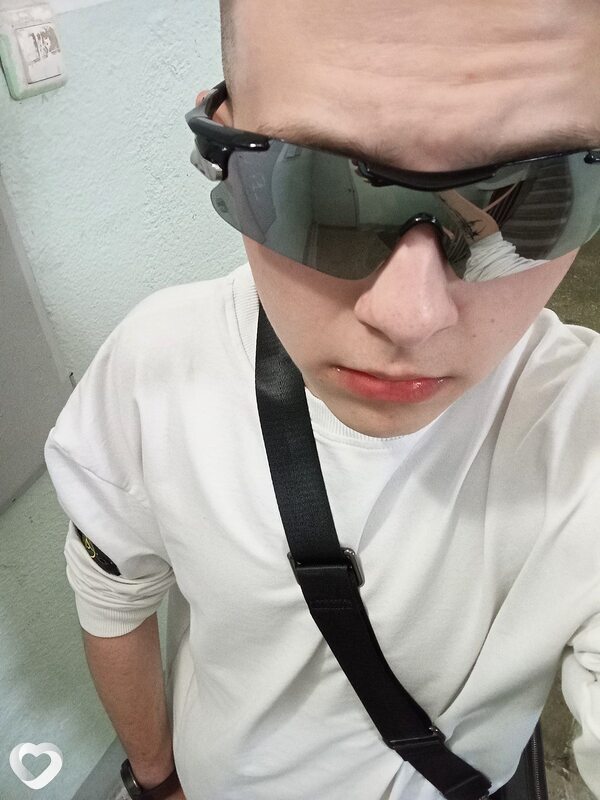 Владимир, 19, Екатеринбурге — анкета №1610618