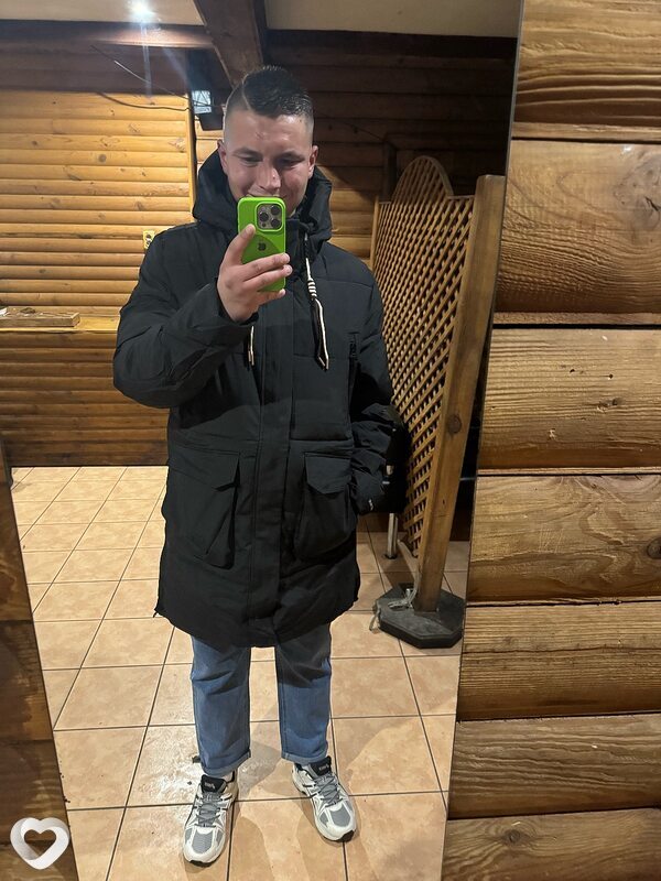 Тема, 27, Симферополе — анкета №1611712