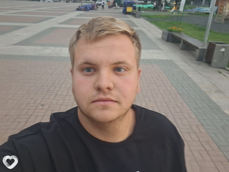 Артём, 24, Самаре — анкета №1613180