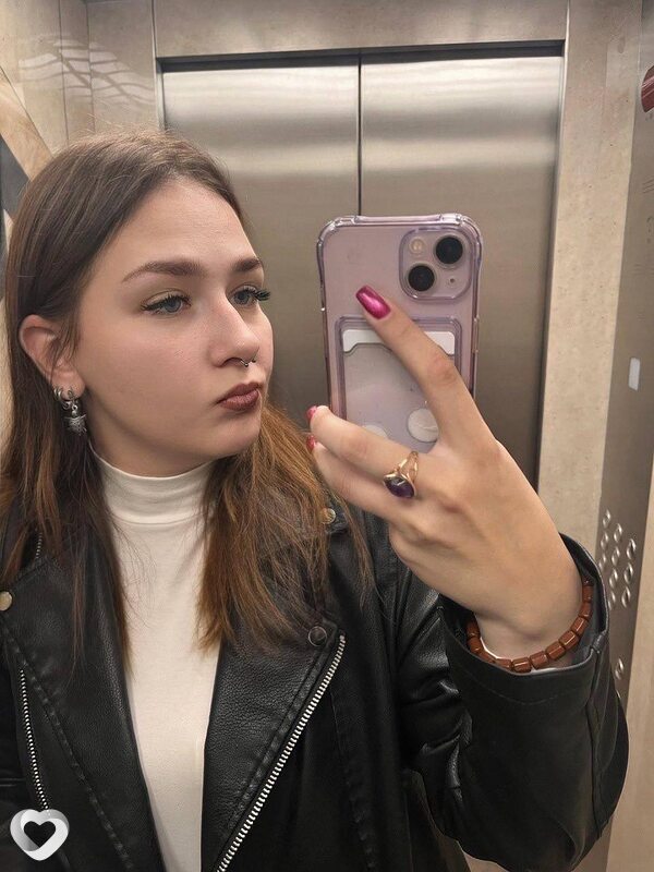 Рони, 23, Тюмени — анкета №1614910