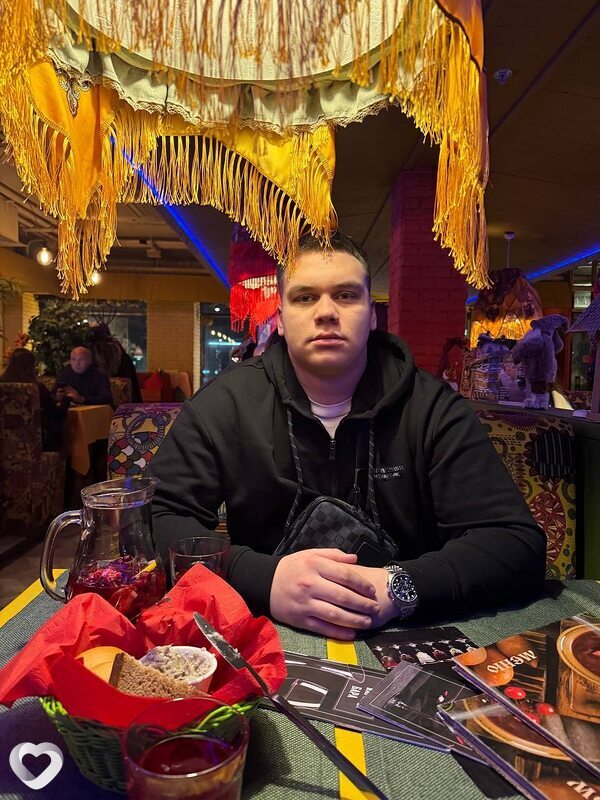 Кирилл, 22, Новомосковске — анкета №1615451
