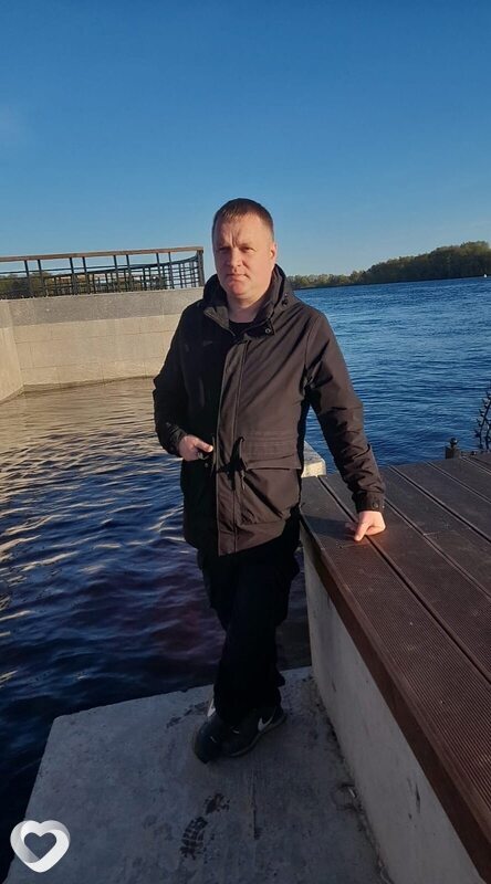 Виктор, 41, Великом Новгороде — анкета №1616137