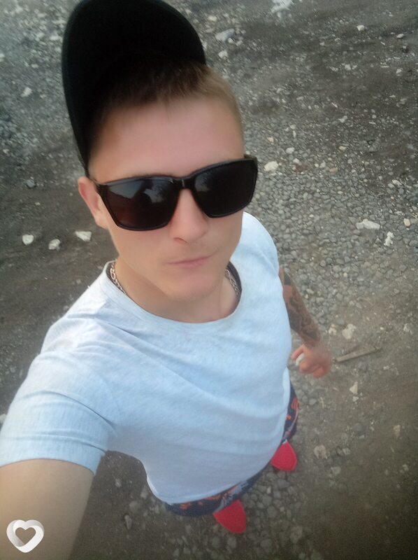 Александр, 25, Каменске-Уральском — анкета №1617126