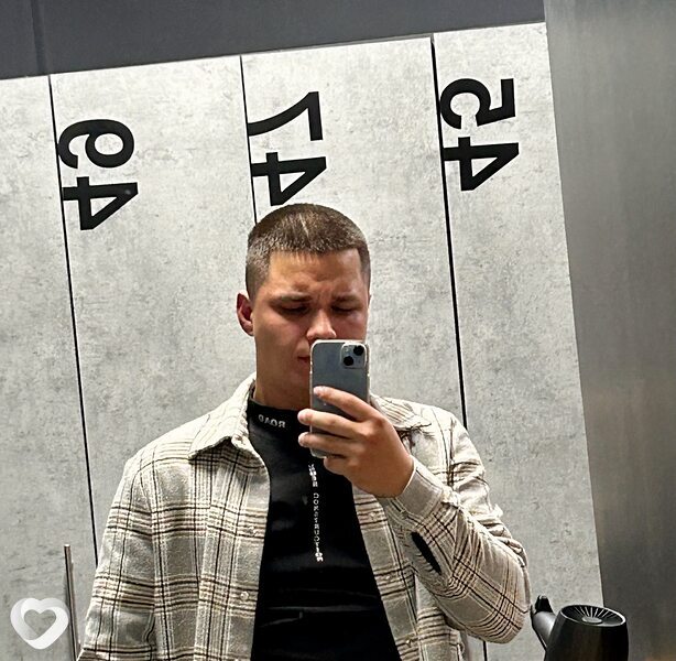 Юрий, 26, Москве — анкета №1621013