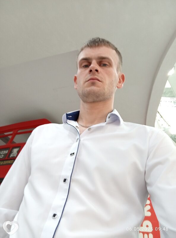 Олег, 29, Белогорске — анкета №1621641