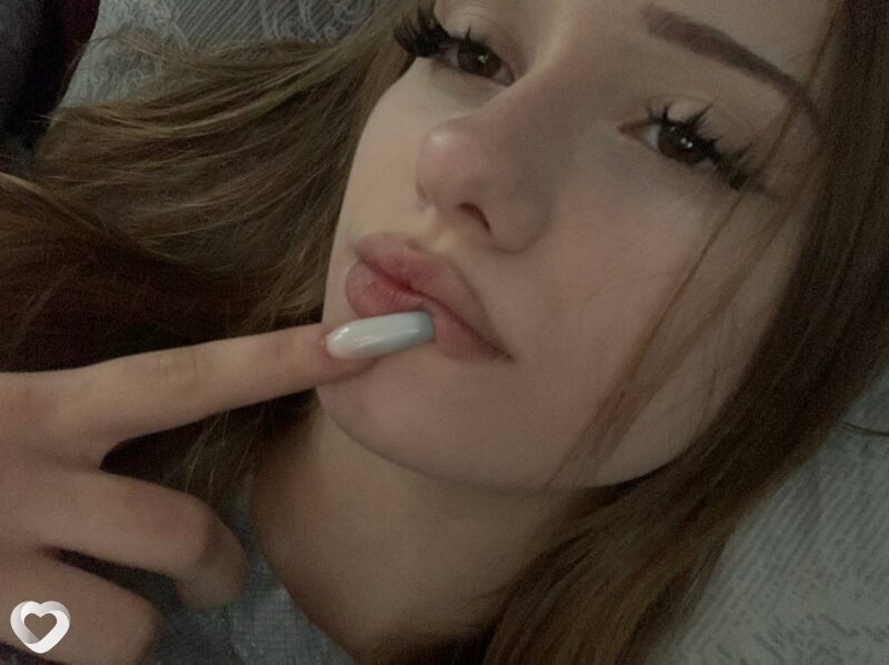 Карина, 21, Лунинце — анкета №1623506