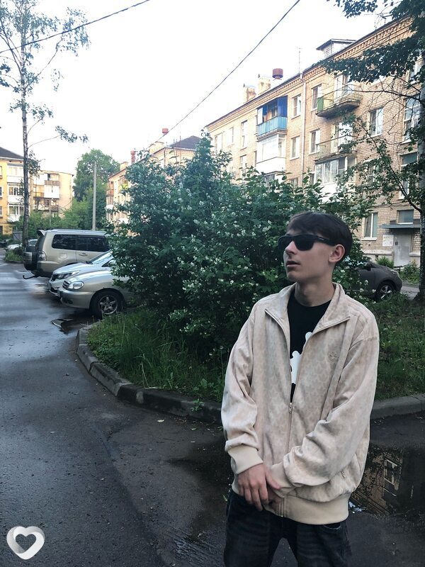 Антон, 20, Москве — анкета №1623932