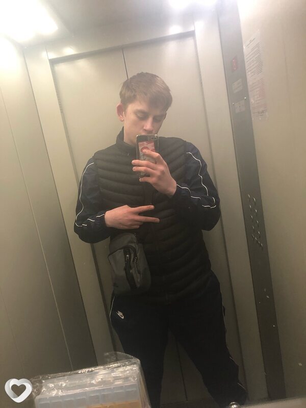 Артем, 24, Москве — анкета №1624078